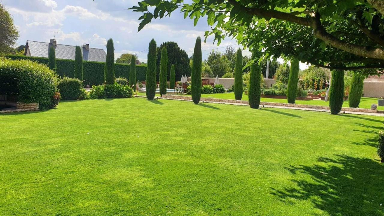 Les Loges De Saint Eloi Bed & Breakfast Pontlevoy Exterior photo